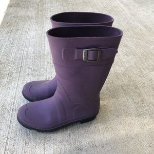 Rain Boots ( like new condition)